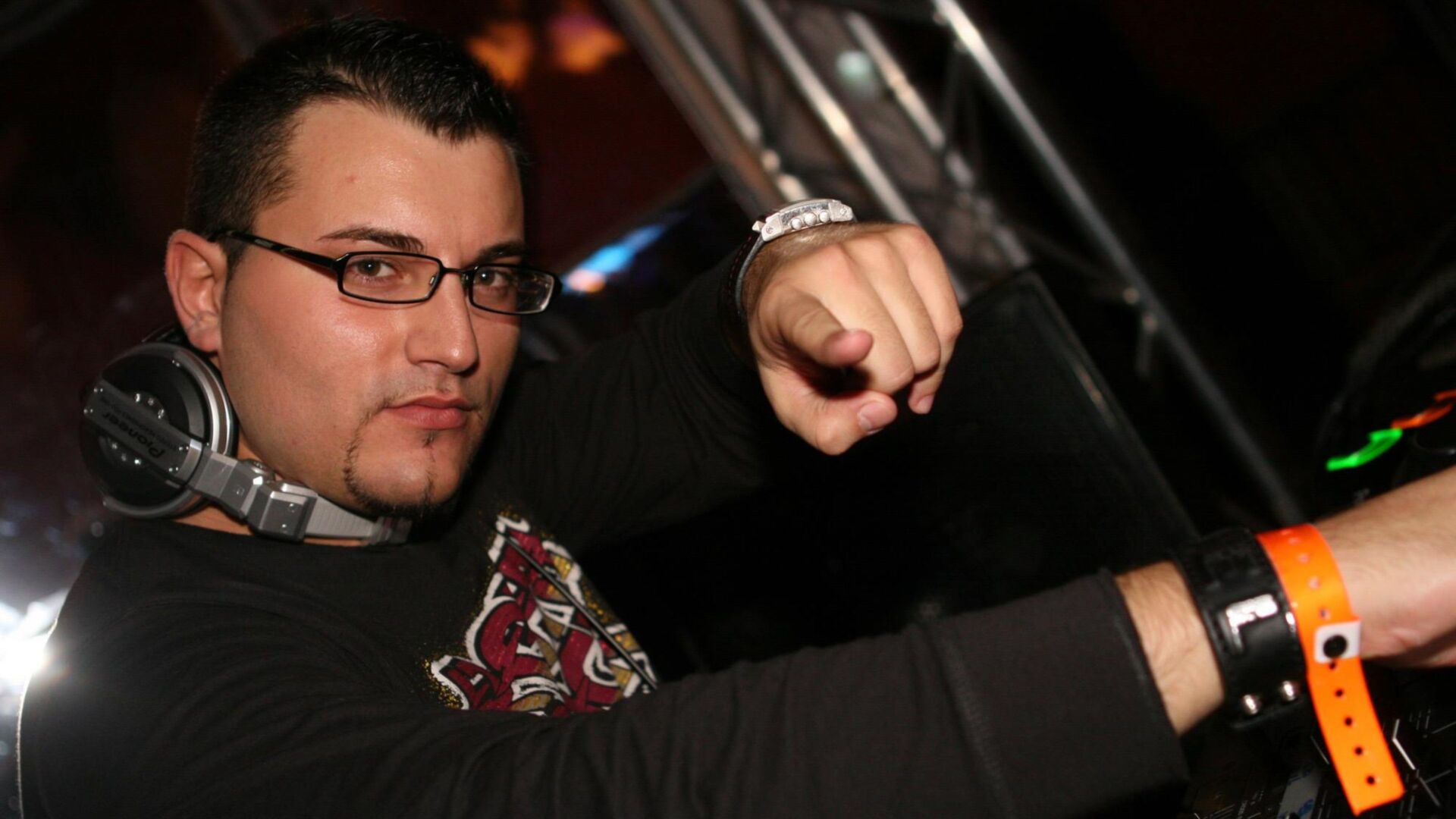 Behind the Scenes: An Exclusive Interview with Hardstyle Maestro Davide Sonar