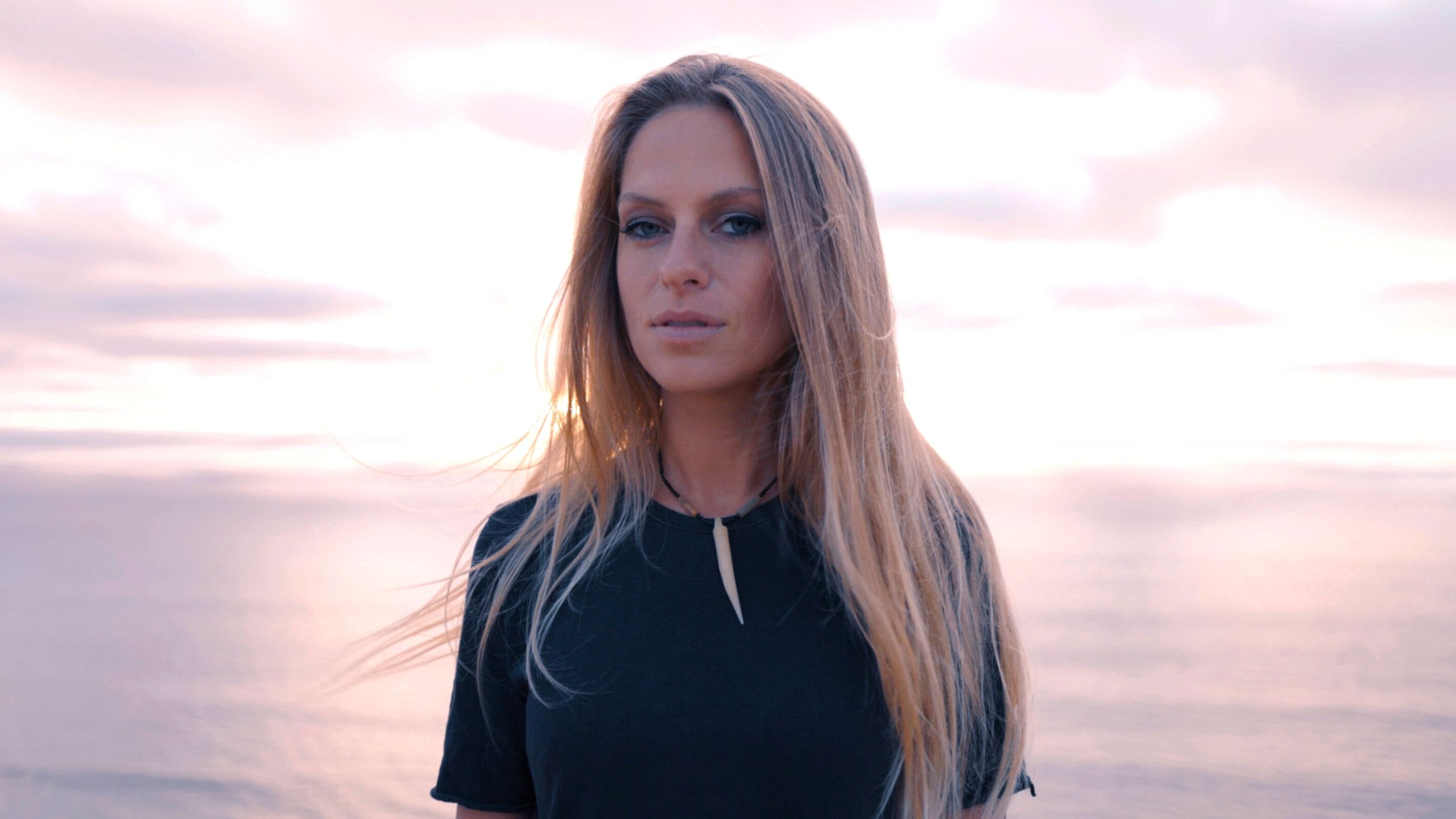 Experience the Serenity: Nora En Pure Reveals 'The Other Side'