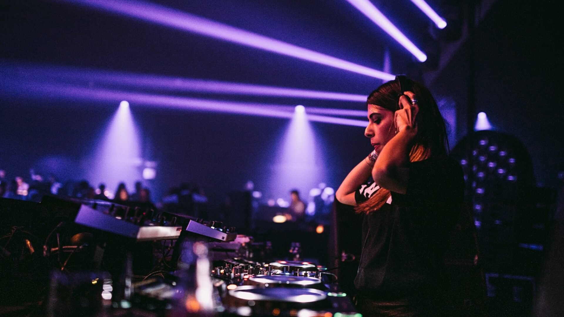 Magit Cacoon Returns to Mago Music, Unveiling ‘The Machine’