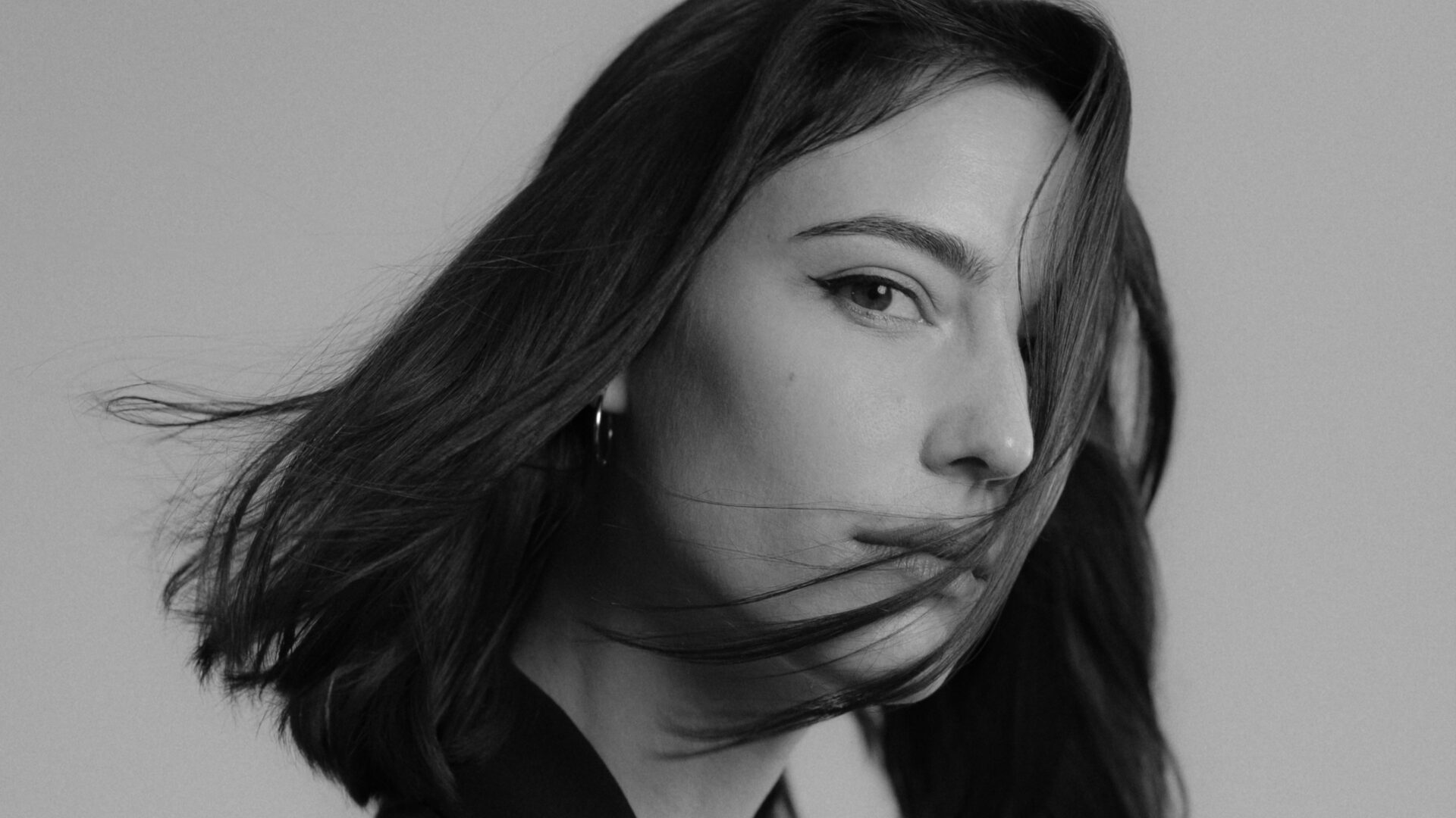 Amelie Lens, Electronic Music Star, Drops Latest Single "Falling For You" via Sony Music