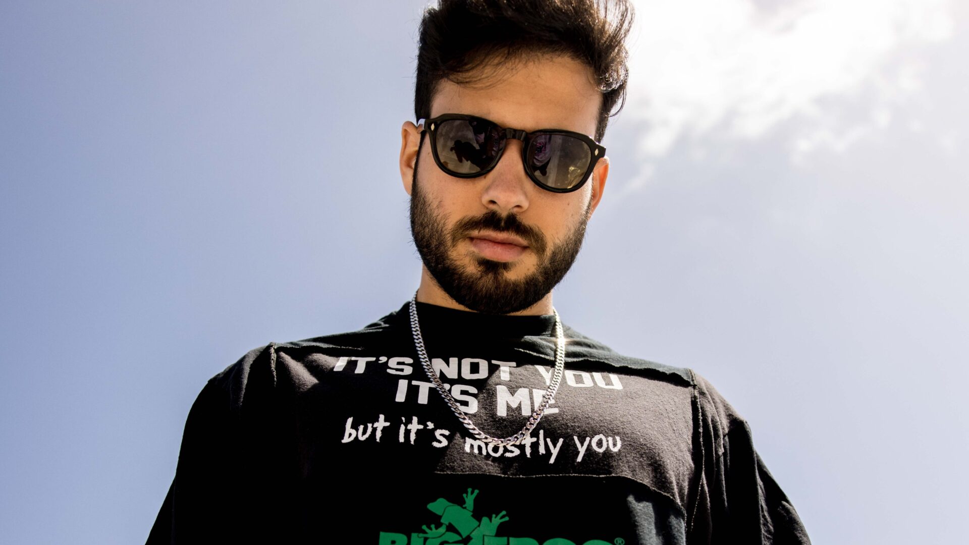 "Shaking": Randoree’s Electrifying New Anthem Marks Bold Debut on Nervous Records