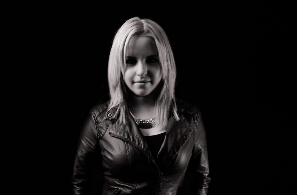 Linnea Schossow UFO Recordz