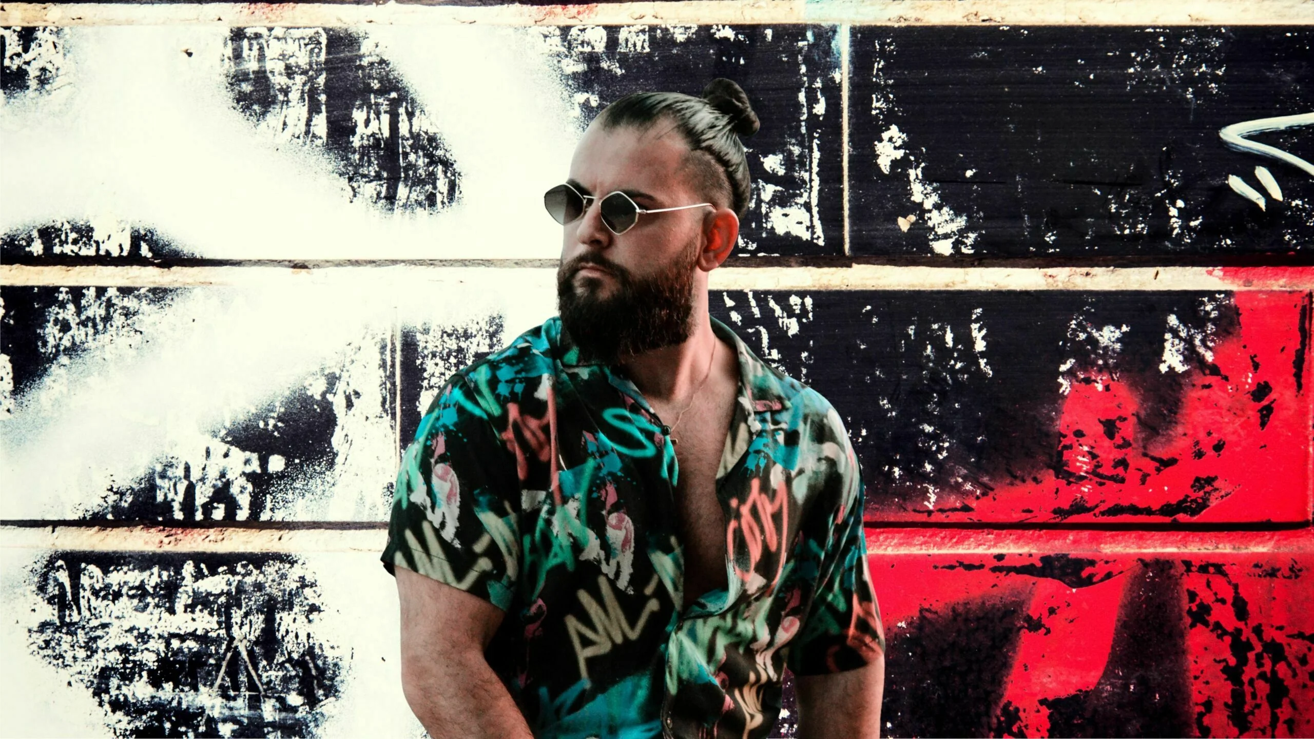 Lahox Debuts on Sony Music with and Official remix to UK Superstar Tom Zanetti
