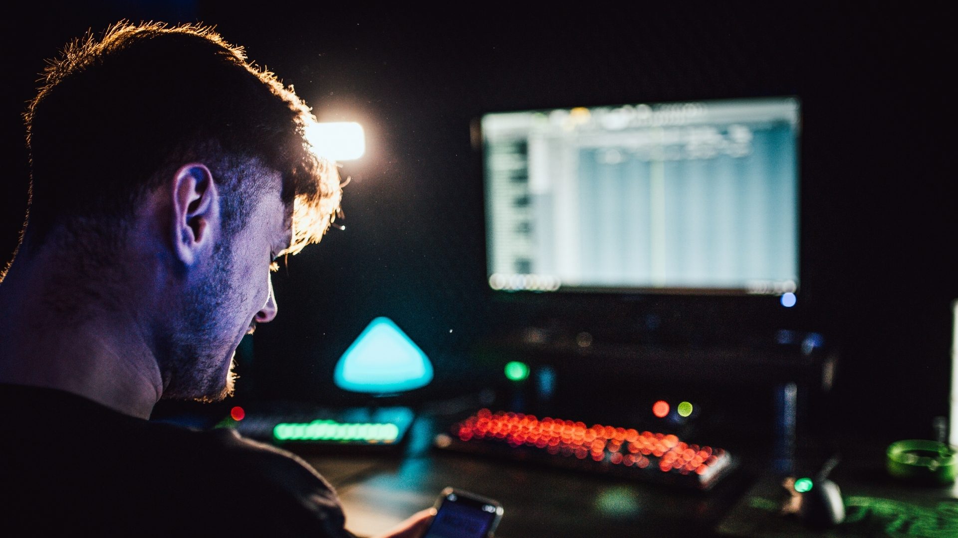 Promoting Your Music Online: 8 Proven Strategies for Growing Your Fan Base