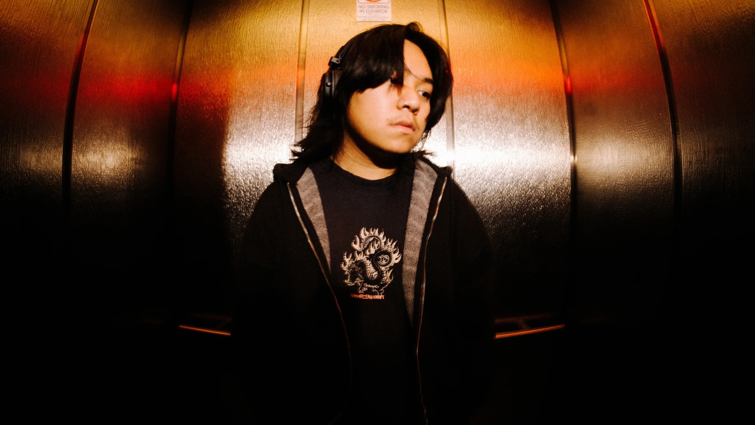 Knock2 Releases Explosive Bass House Heater "Make U SWEAT!"