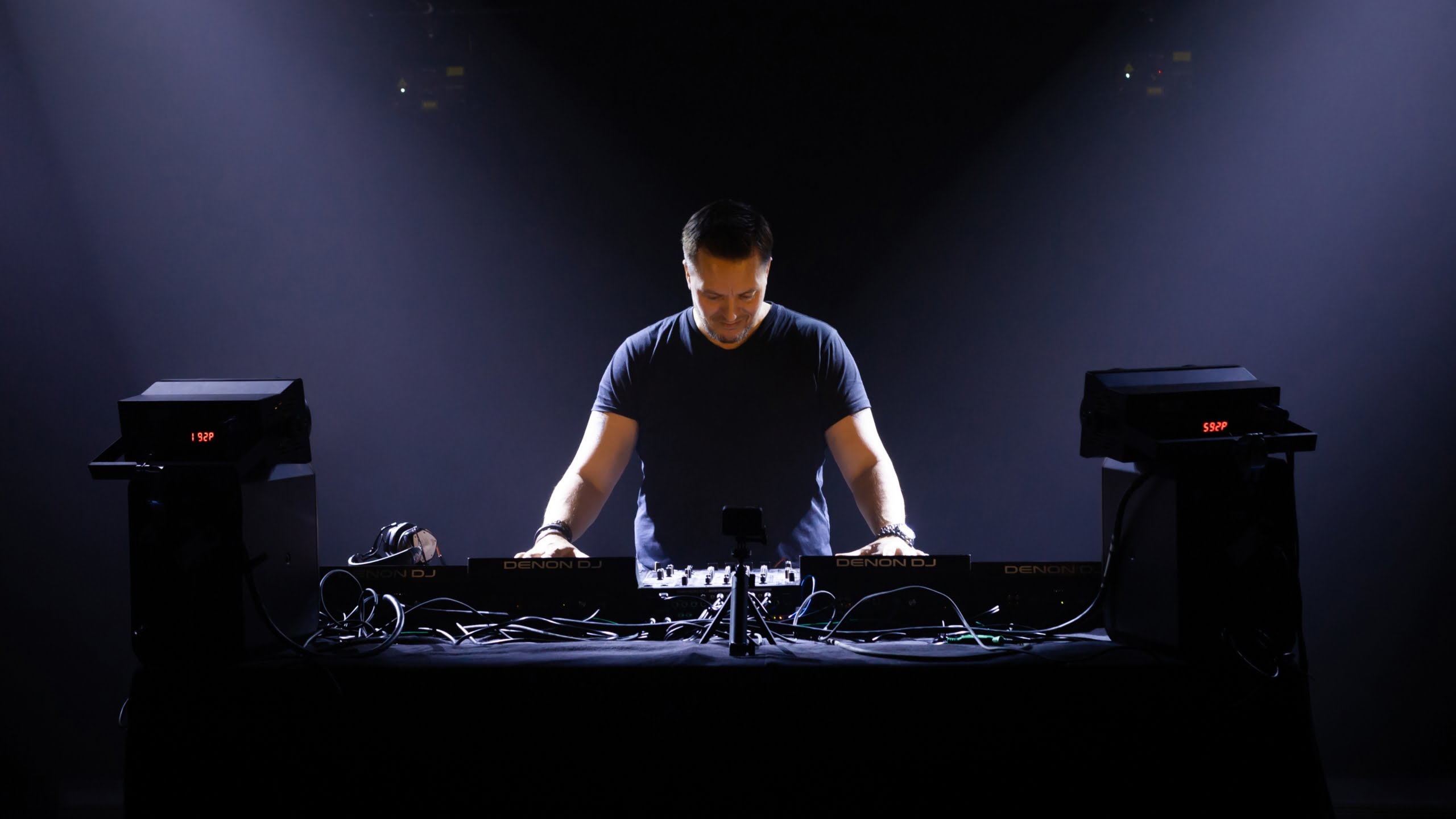 Take a Journey with Terry Golden's New Melodic House Release "Dreamer" on UFO Recordz