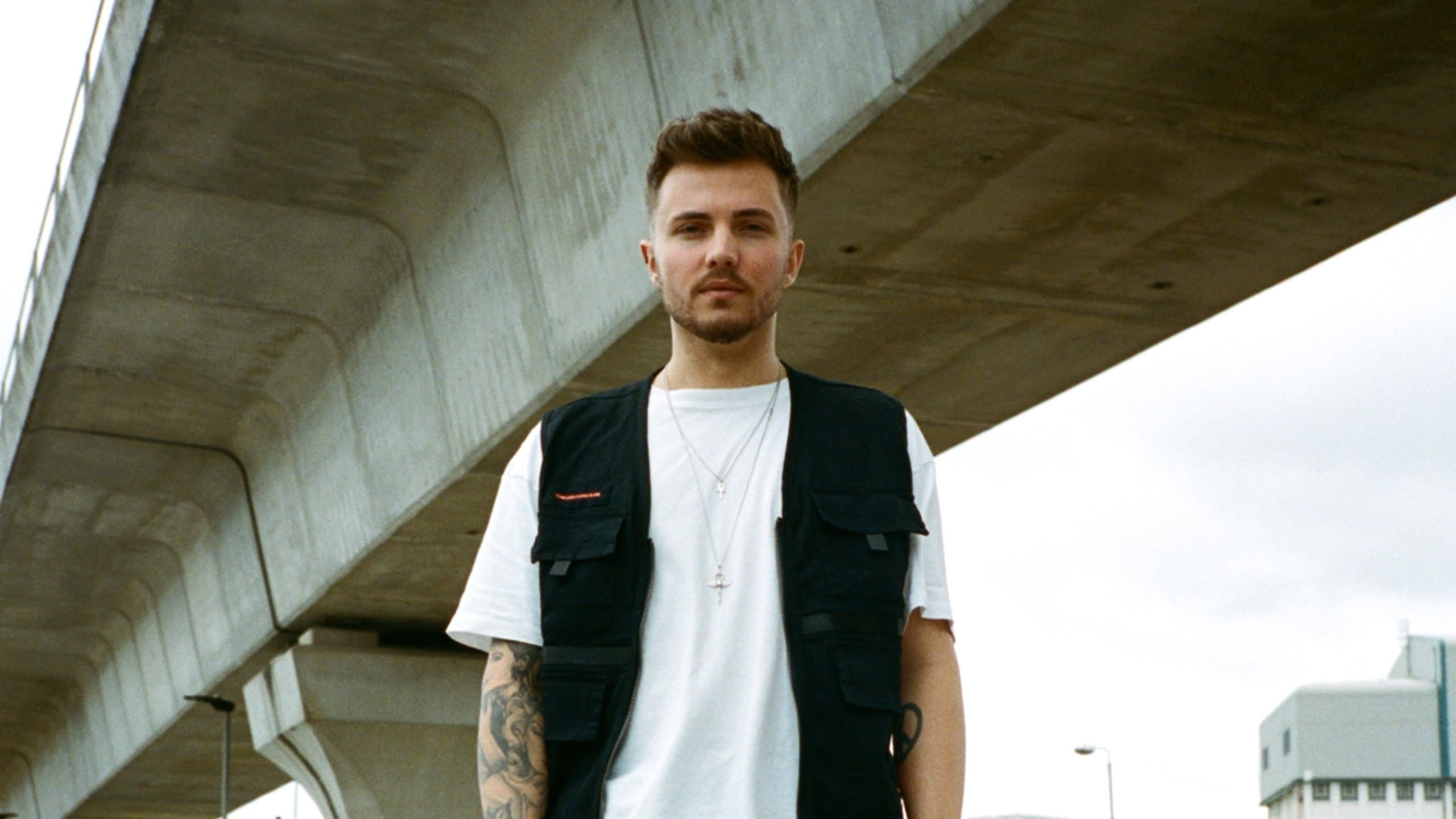 Tujamo joins forces with The Stickmen Project and fellow UK act Sleepwalkrs to emphasize their love for dance music