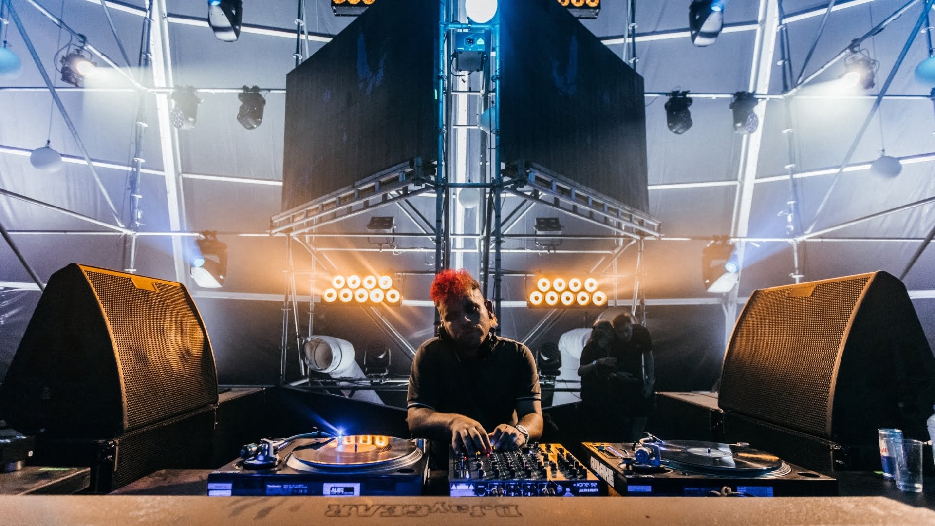 EDM Blogs: The Top 10 Blogs to Submit Your Music to in 2024 | UFO Network EDM Blogs: The Top 10 Resources for Music Submission in 2023