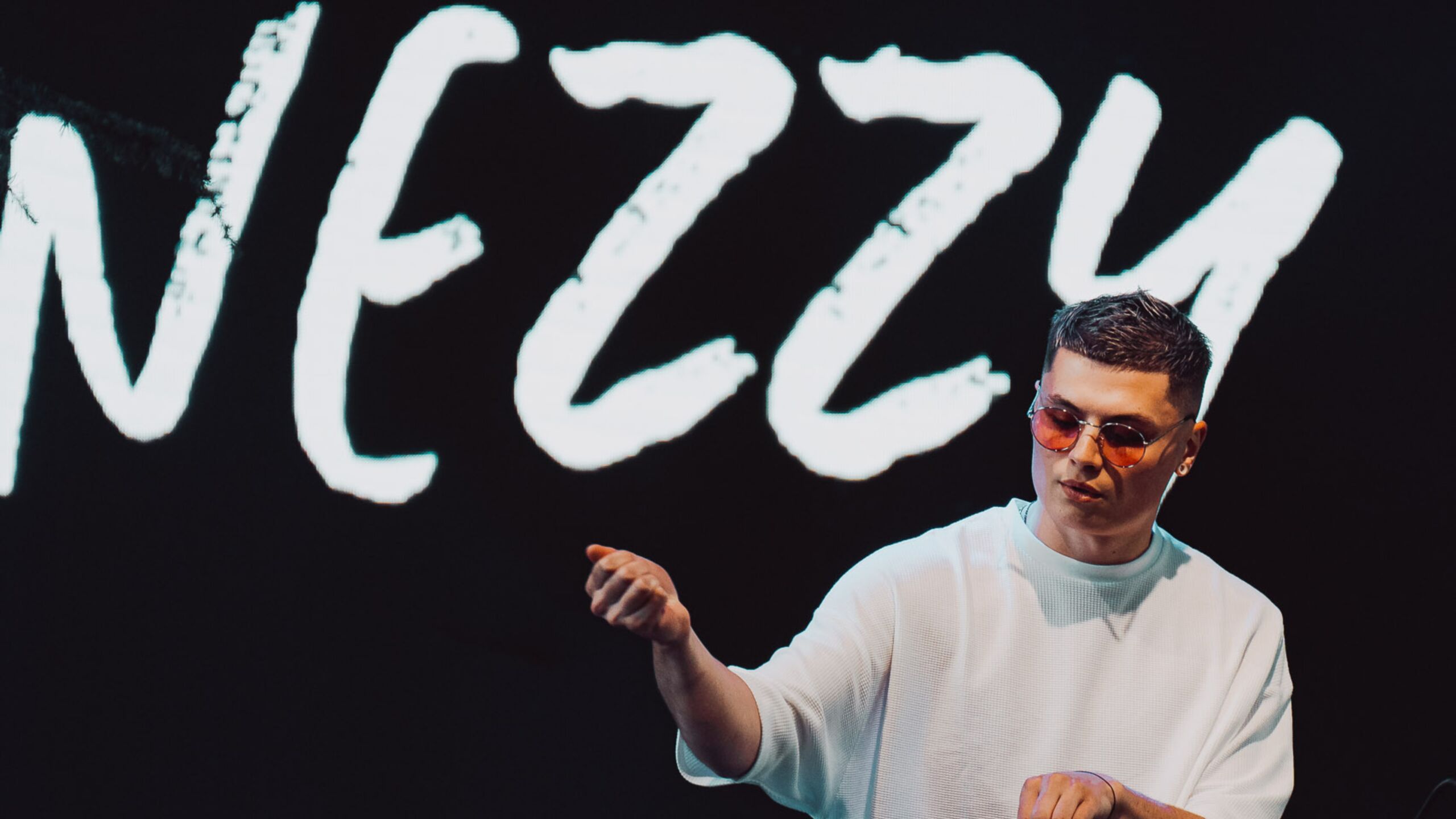 Leila Pari Teams Up With NEZZY For 'Don’t Want To Become You' 