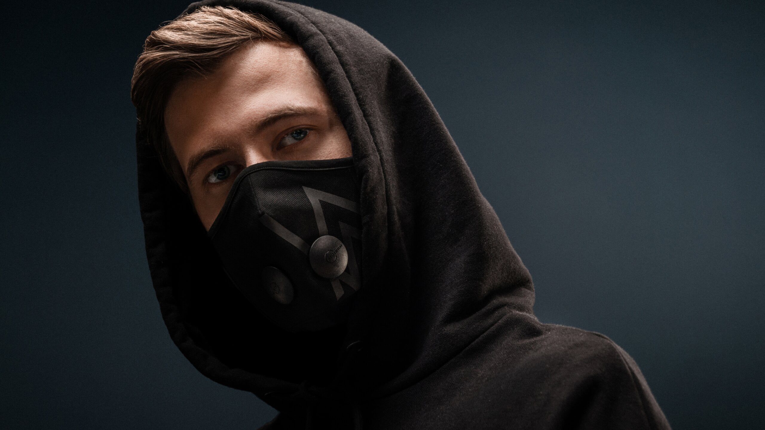 Alan Walker Serves a Heavy Dose of Nostalgia with His First Single of 2023 - "Dreamer" UFO Network