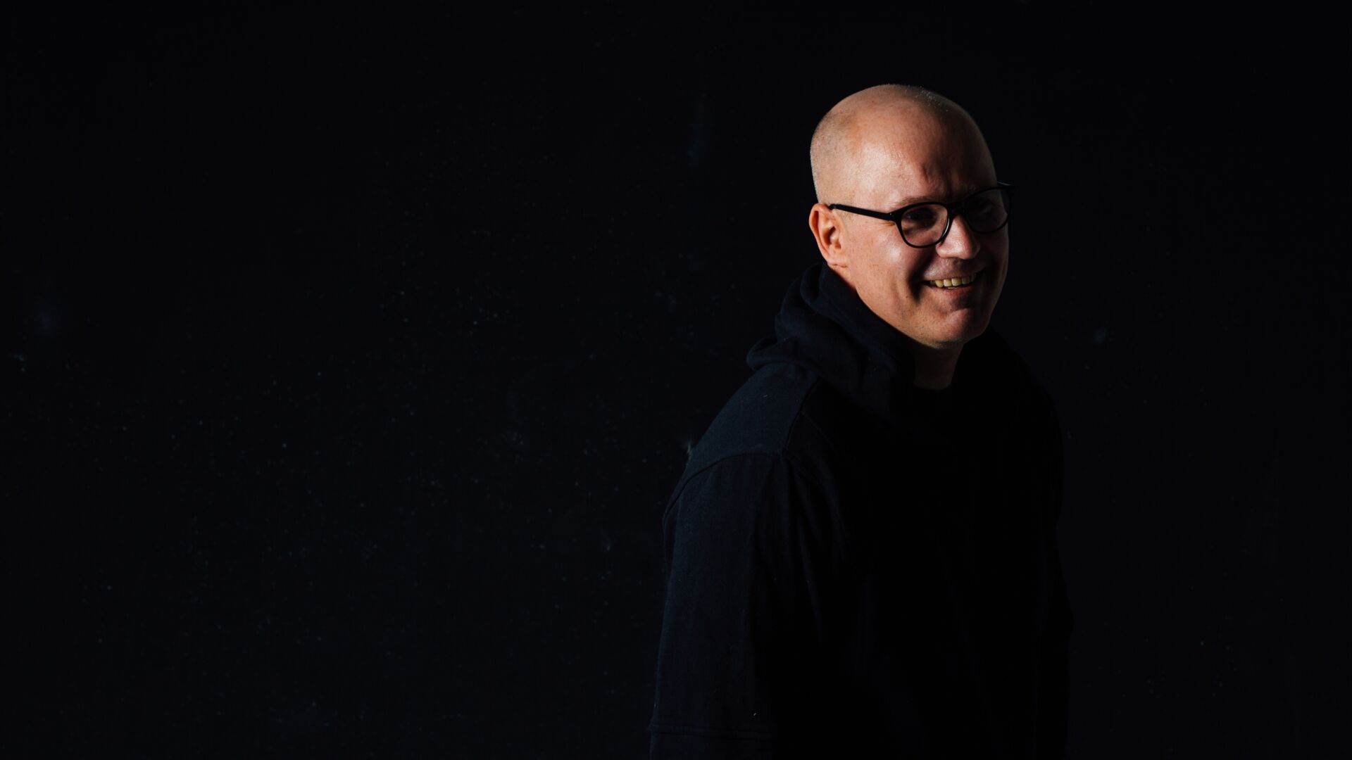 Exclusive Interview with Producer, DJ and Label Manager - Simon Field UFO Network