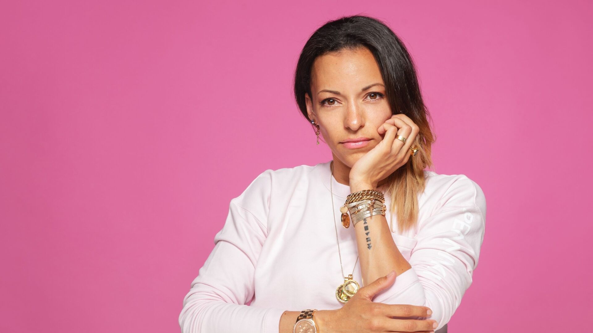 Exclusive Interview with 2017 Dutch DJ Champion - Cynthia Lacle UFO Network