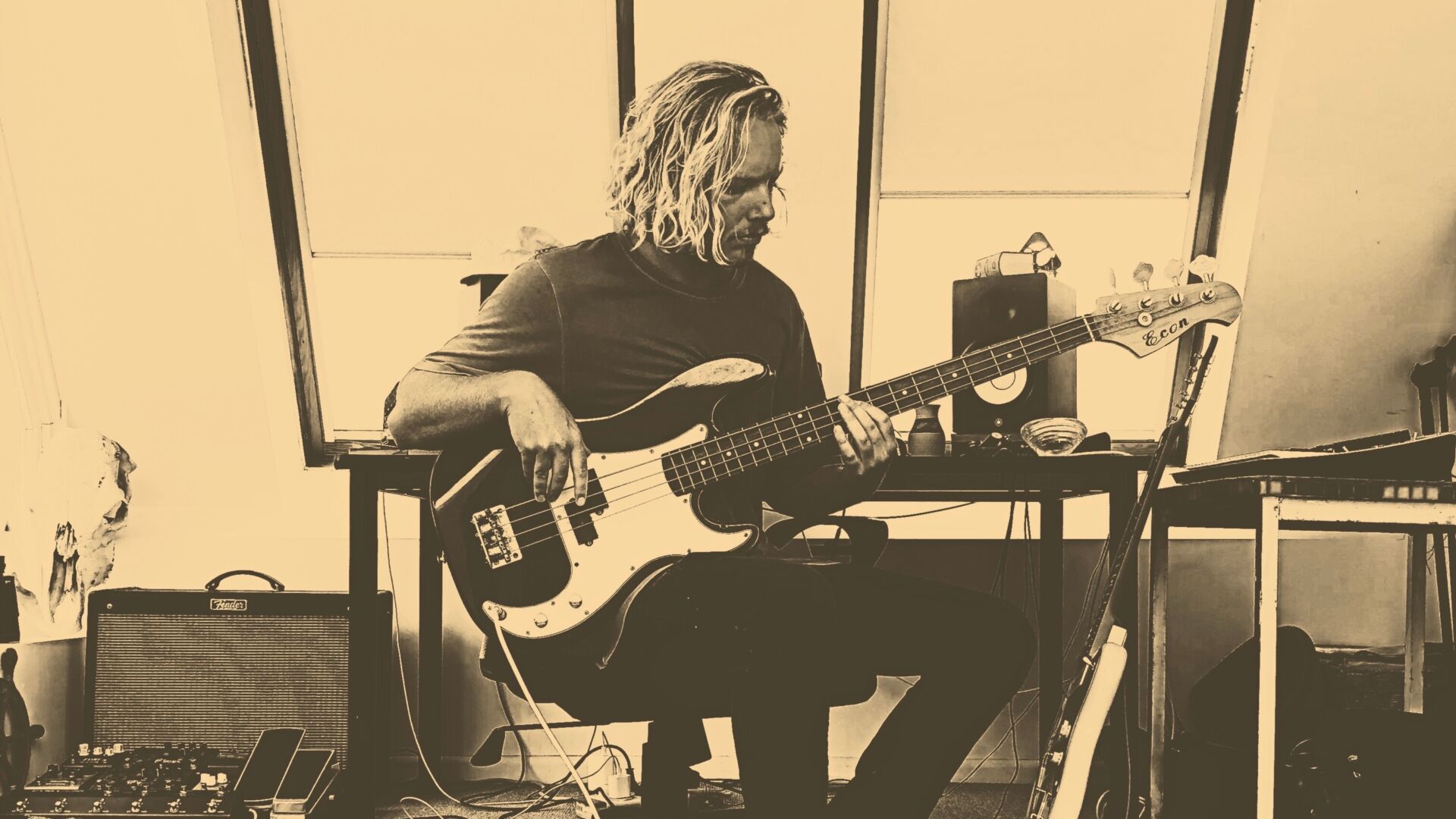 Australian Producer Late Night Therapy Drops His Latest Single - 'Feel Something' UFO Network