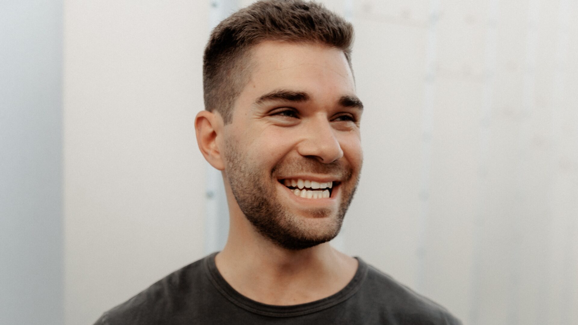 Exclusive Interview With Rising Star In The Dubstep Music Scene - SMITHWORKS