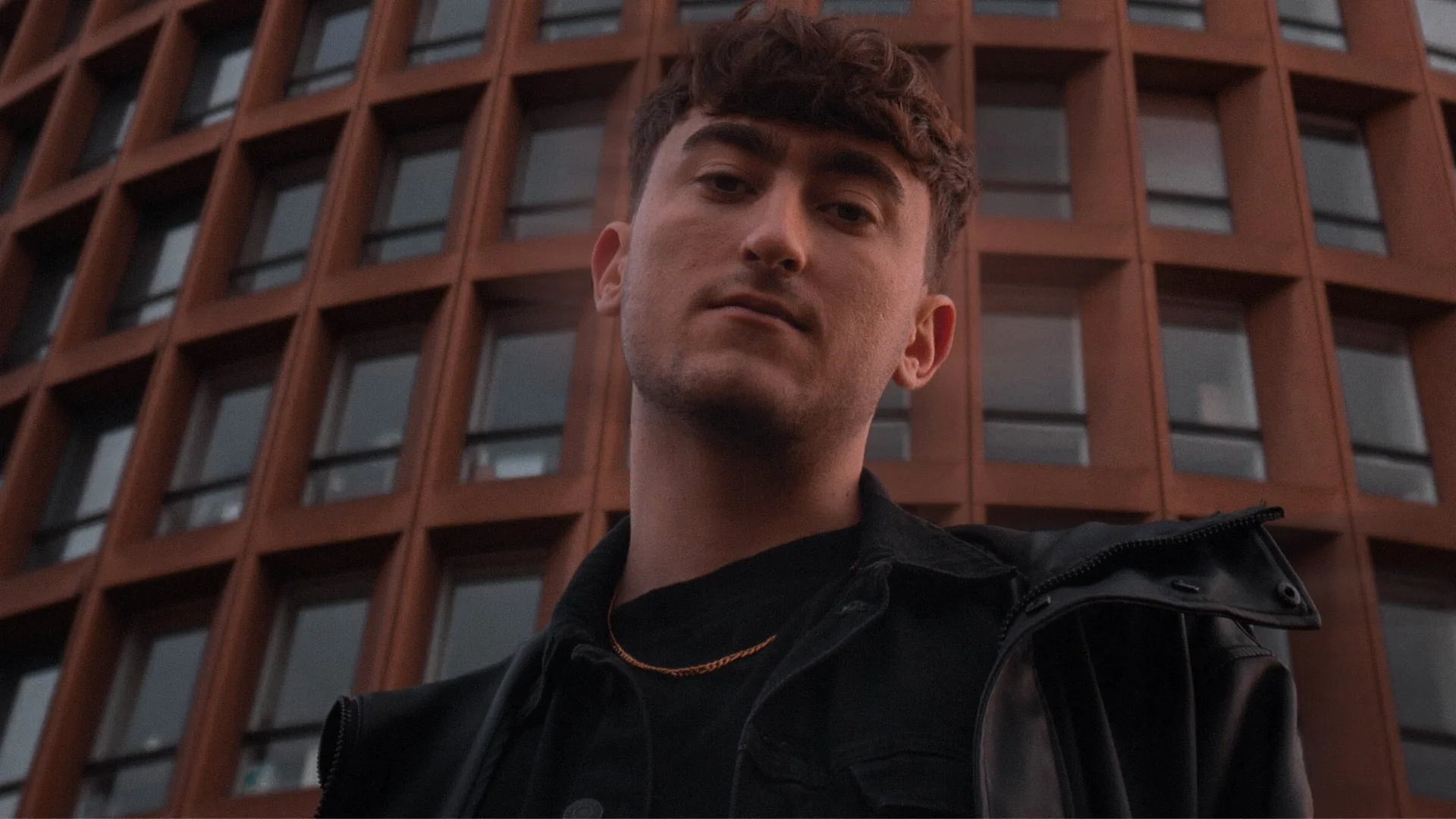 Exclusive Interview: Getting to Know Chill/Melodic House Artist, Alex Keeper | UFO Network EXCLUSIVE INTERVIEW: Getting to know chill/melodic house artist, Alex Keeper