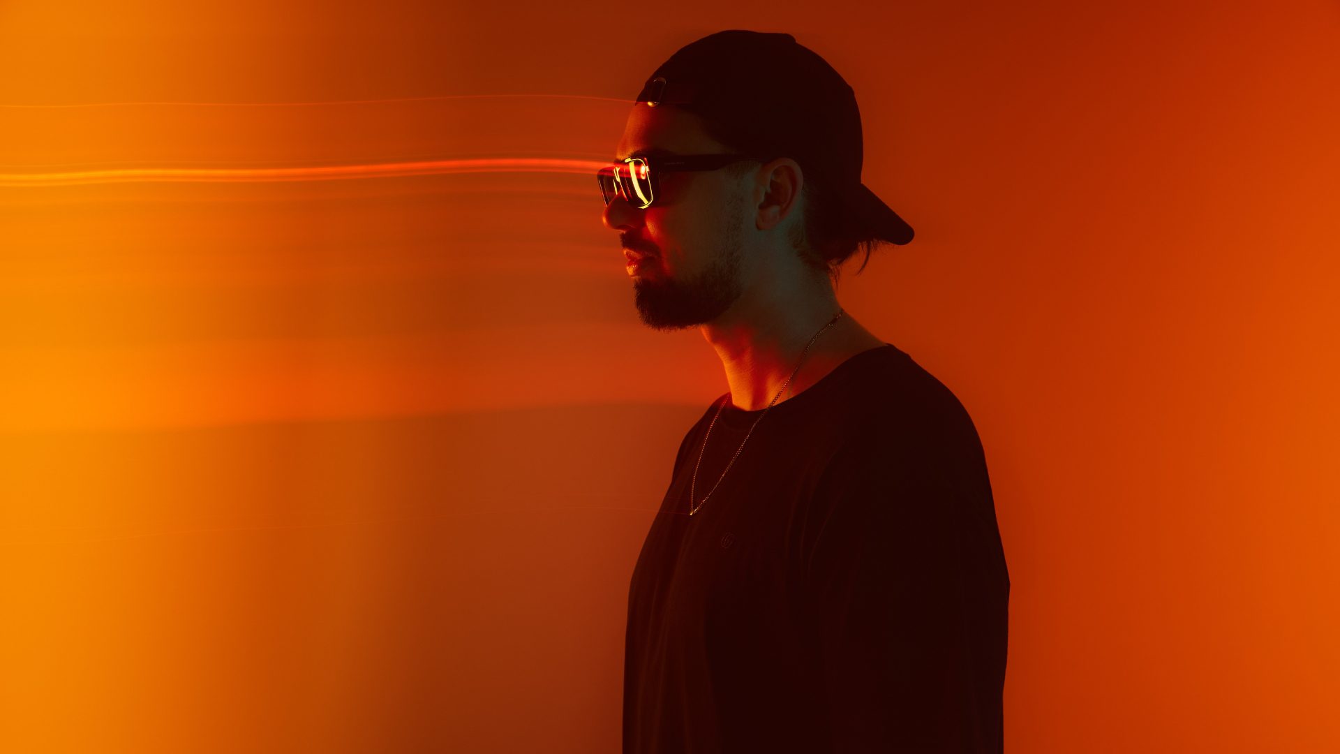 Sonny Fodera Releases New Hypnotic Dance Hit "Mind Still" Featuring Blythe