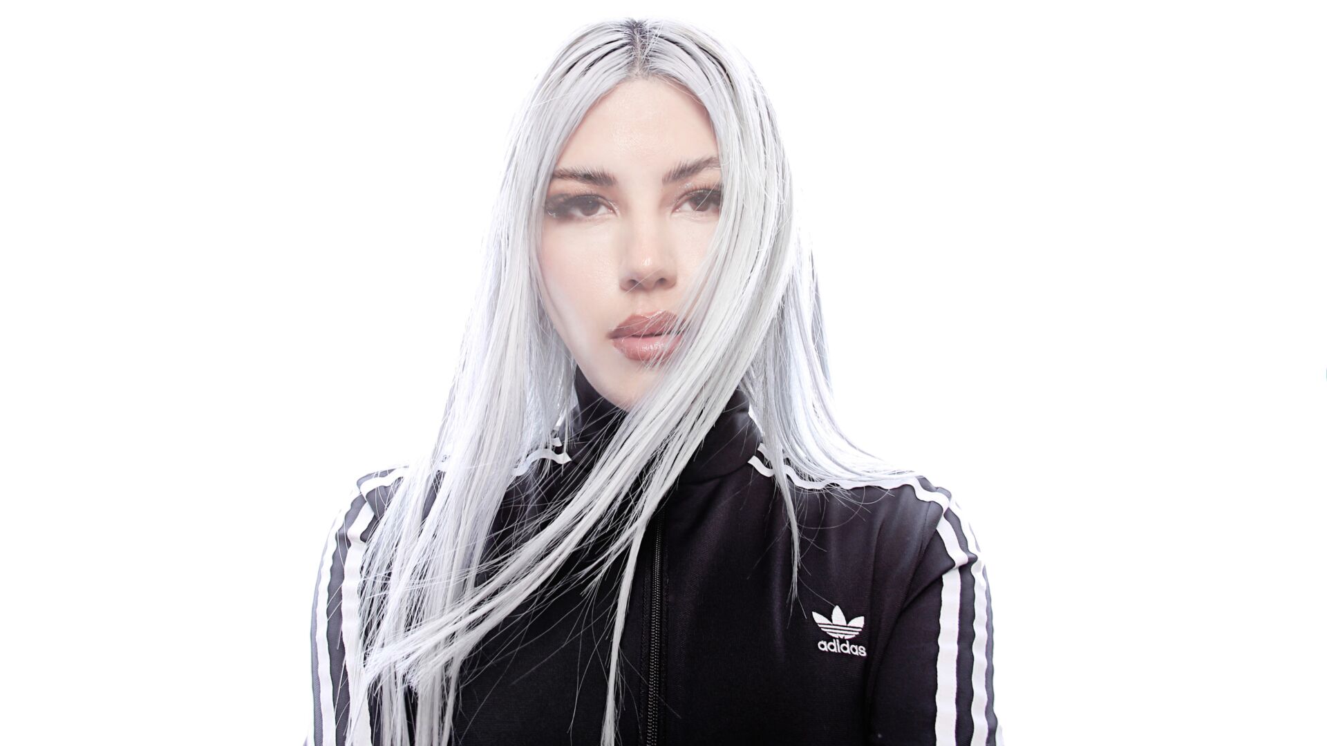 Adventure Club and Jessica Audiffred release their new single" HERO" on Bassrush Records.