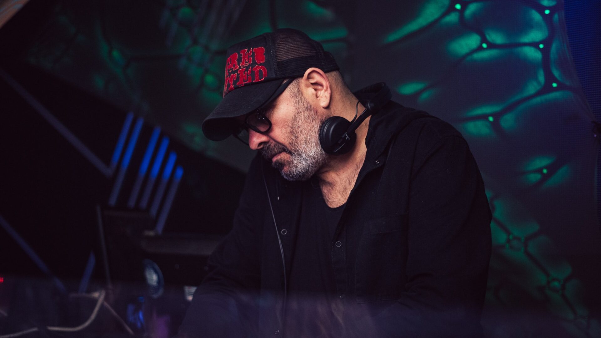 Laroz Revisits Harabe with New Sofa Surfing EP