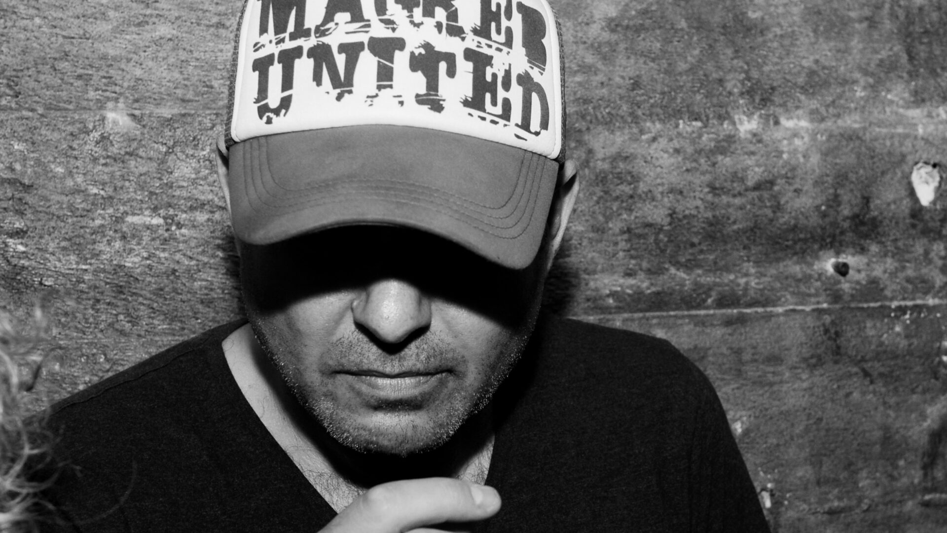 Laroz Revisits Harabe With New Sofa Surfing Ep | Ufo Network Laroz Revisits Harabe with New Sofa Surfing EP