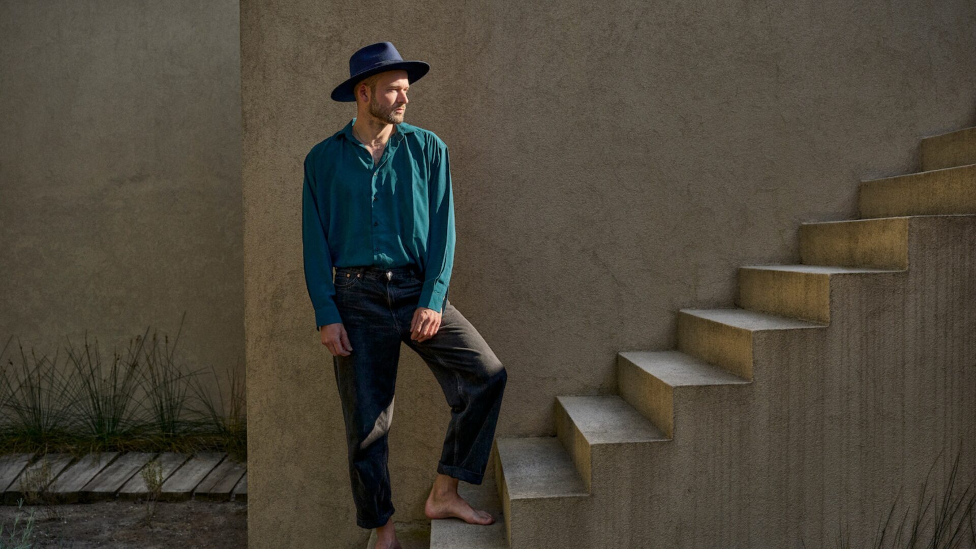 Monolink Reunites with Embassy One for New Single ‘Light Up My Dark’