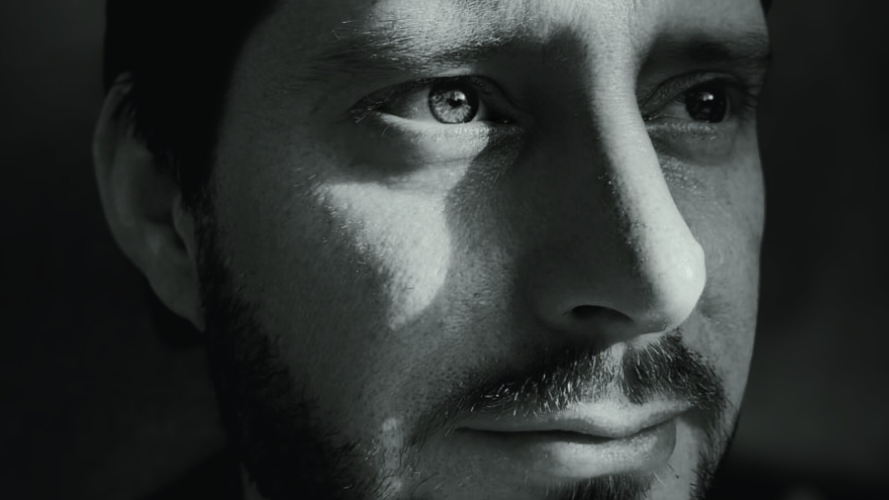 Poly Powder, a KIFFIX member, discovers his rhythm with "Deep in My Mind" and "Ocean."