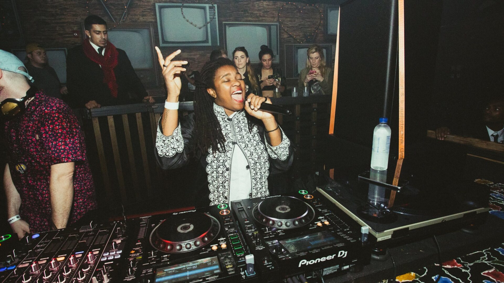 Kaleena Zanders Collaborates With Tchami On Energizing House Track 'Daddy Keeps Calling' | Ufo Network Kaleena Zanders Collaborates with Tchami on Energizing House Track 'Daddy Keeps Calling'