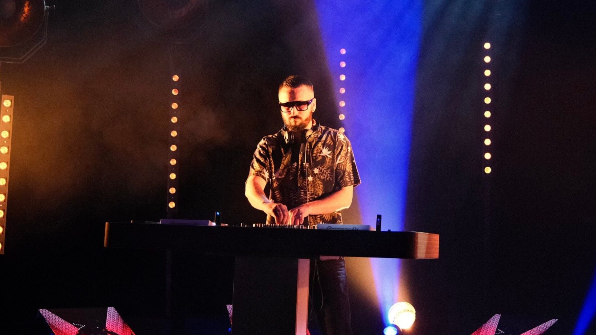 Alex Deeper Drops ‘How Can I’ – A Must-Listen Emotional Dance Anthem