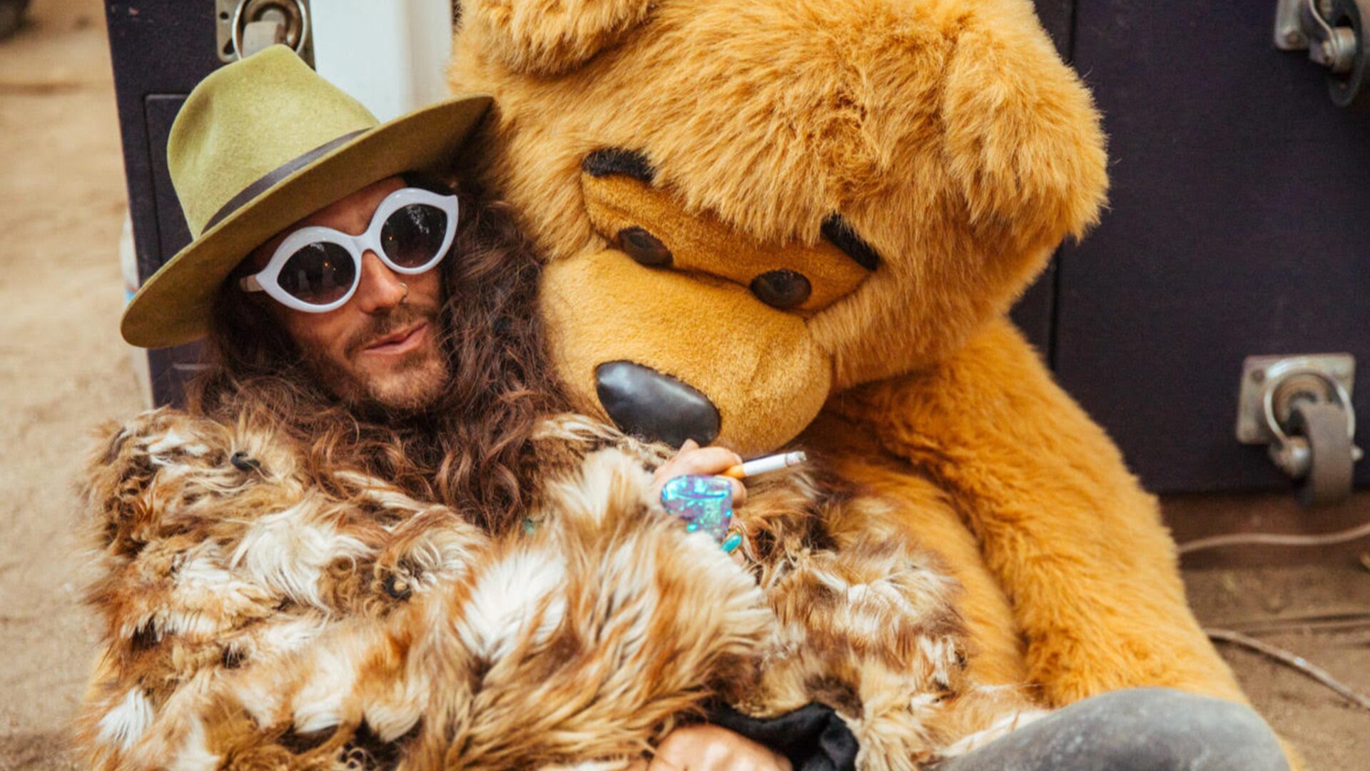 Unvrs Ibiza Resident Bender Drops &Quot;Wtf?&Quot; | Ufo Network Bender KIFFIX Press Images | UFO Network