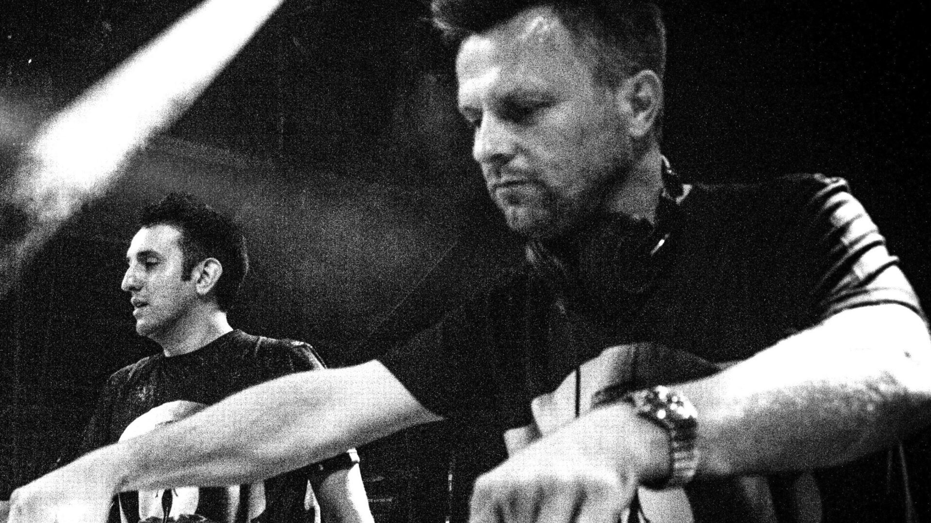 Hollaphonic x Scott Forshaw Deliver Peak-time Weapon ‘Intoxicated’