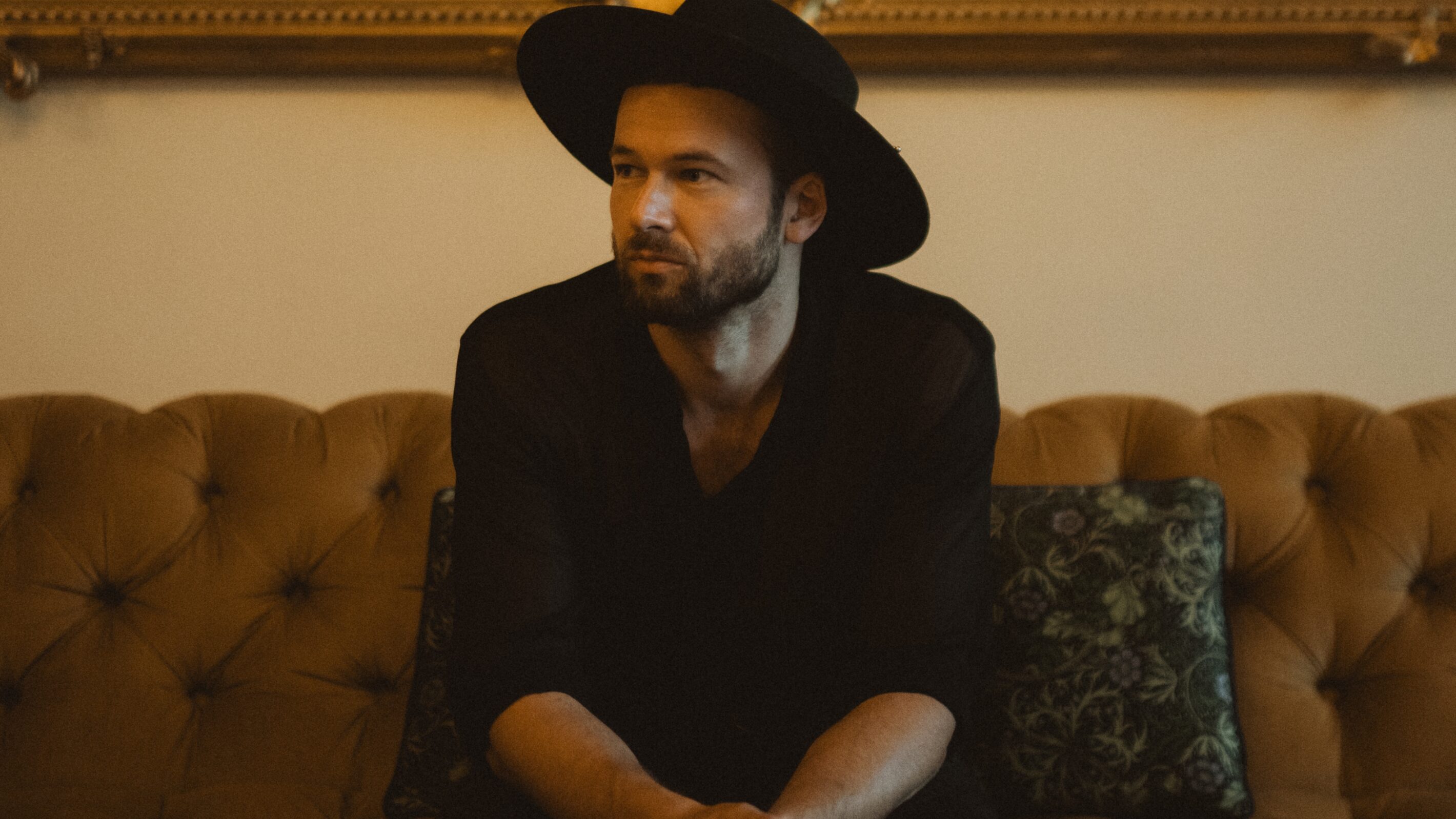 Monolink Drops New Single Avalanche, Announces European Album Tour