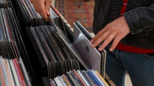 Best Places to Buy Records as a Beginner Collector in 2026