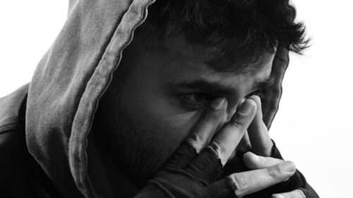 Migrant Unveils New Single “Parallel Voices”