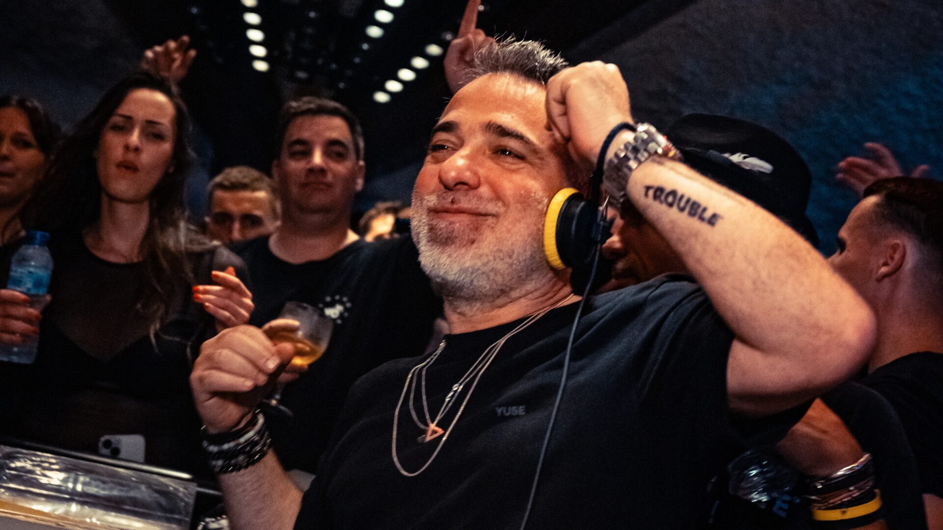 Delon Unveils Traces: A Deep House Album Built on Emotion and Connection
