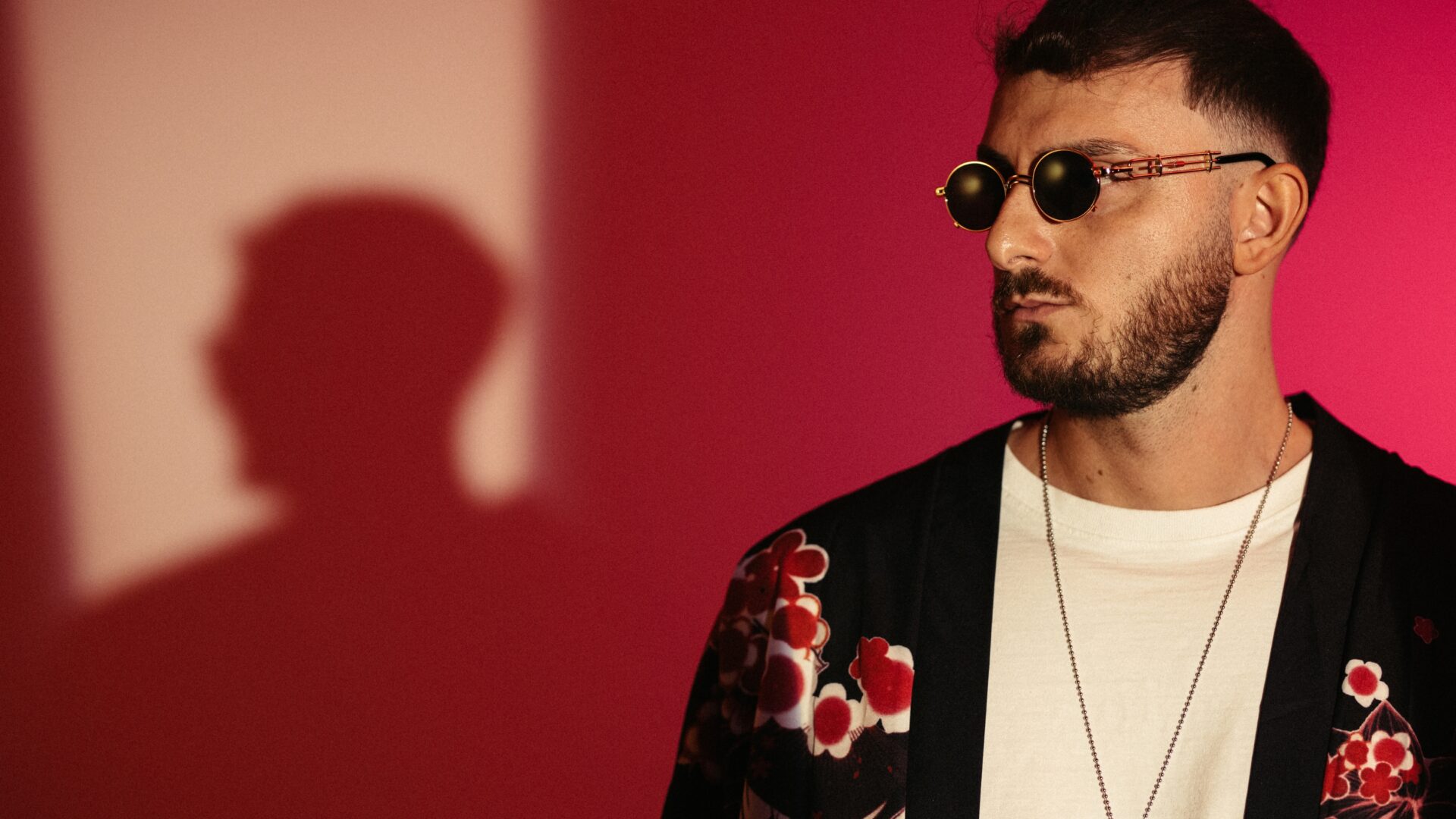 Simone Santagati Makes His Debut on Universal Music Group with “You’re Not Alone”