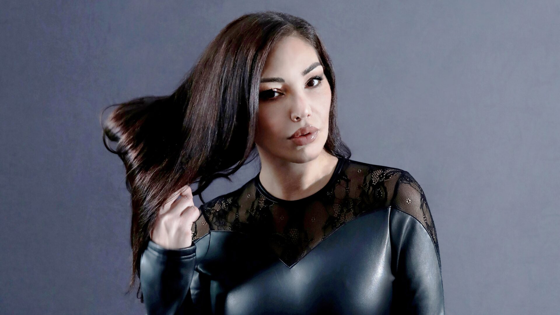 Simina Grigoriu Returns to Kuukou Records with Safe EP