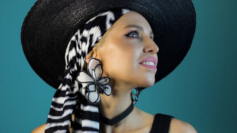 Submit Demo | Ufo Network Amonita Returns to Enormous Tunes with ‘Neon Light’ EP