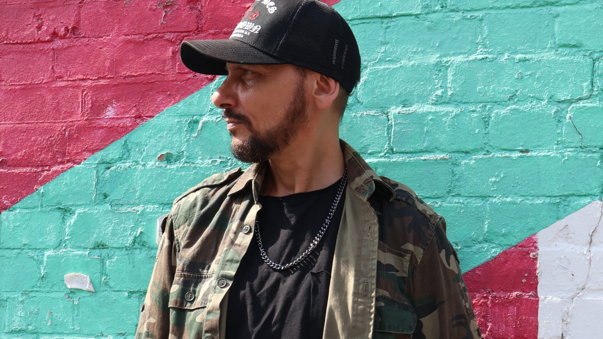 Junior Jack Teams up with Mark Knight and James Hurr to Deliver 'Feelings’